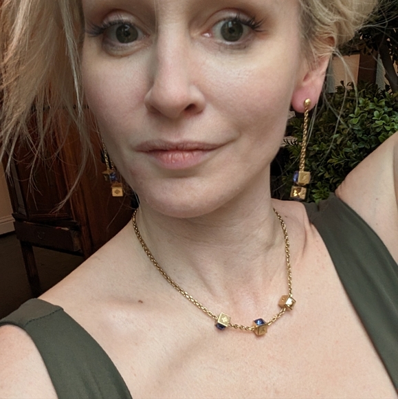 Louis Vuitton Gold Gamble Earrings - Picture 12 of 15